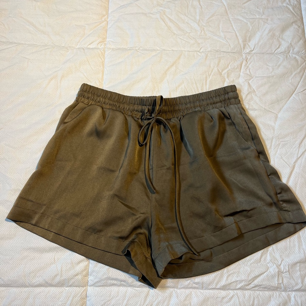 Illa Illa - Green Satin Shorts